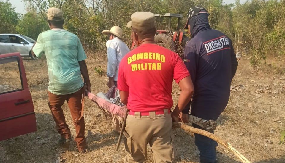 Bombeiros resgatam idosa desaparecida por mais de 24 horas na Serra da Pimenta