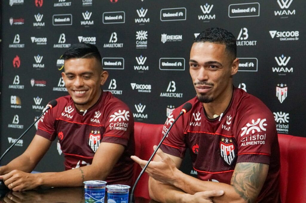 Dupla responsável pelo primeiro gol contra o Grêmio celebra atuação em vitória atleticana