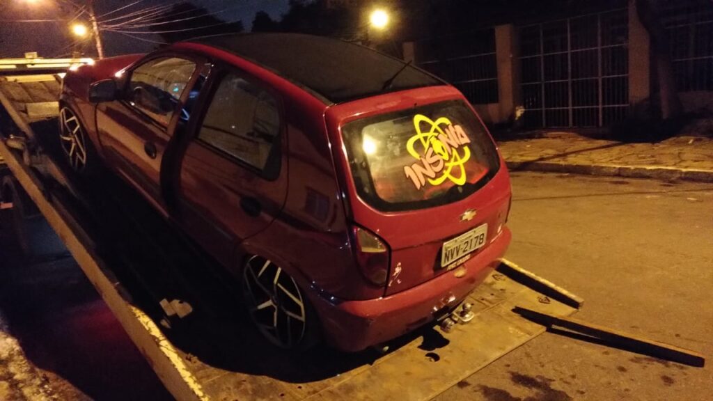 Fiscalização apreende 13 carros com som automotivo em evento clandestino em Aparecida