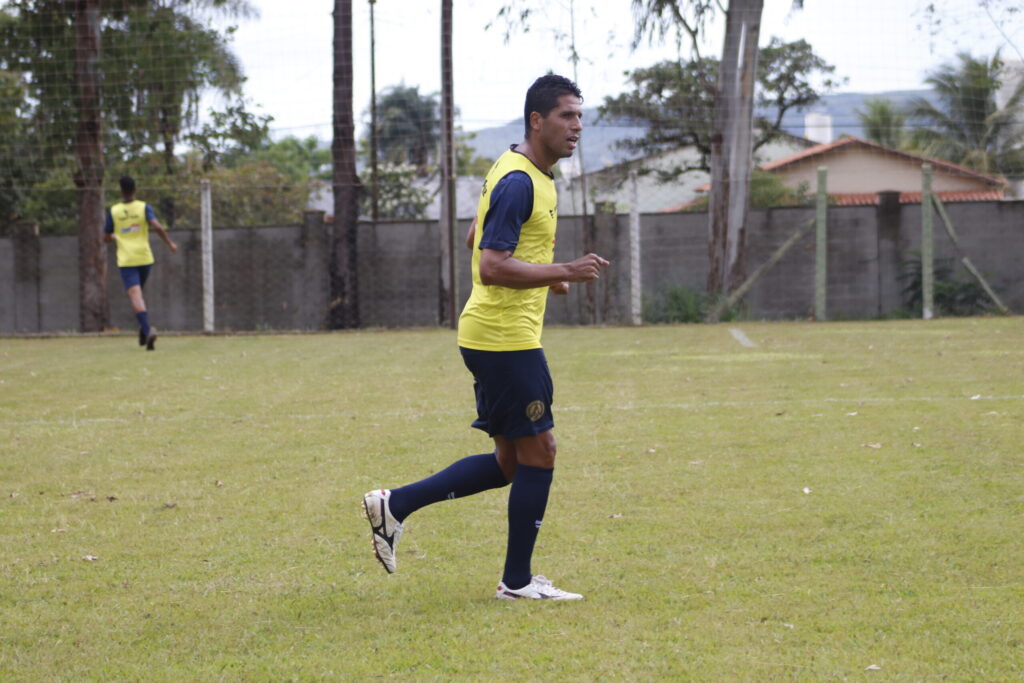 Willian Magrão diz que foco momentâneo do Camaleão é o Goianão