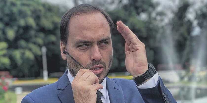 Gustavo Bebiano diz que foi demitido pelo vereador Carlos Bolsonaro