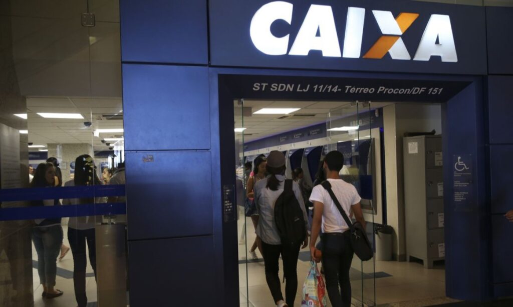 Caixa vai reduzir em até 40% juros do cheque especial