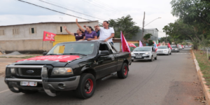 Kátia diz que cenário político está aberto. Carreatas continuam