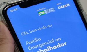 Caixa paga auxílio de R$ 300 para beneficiários do Bolsa Família