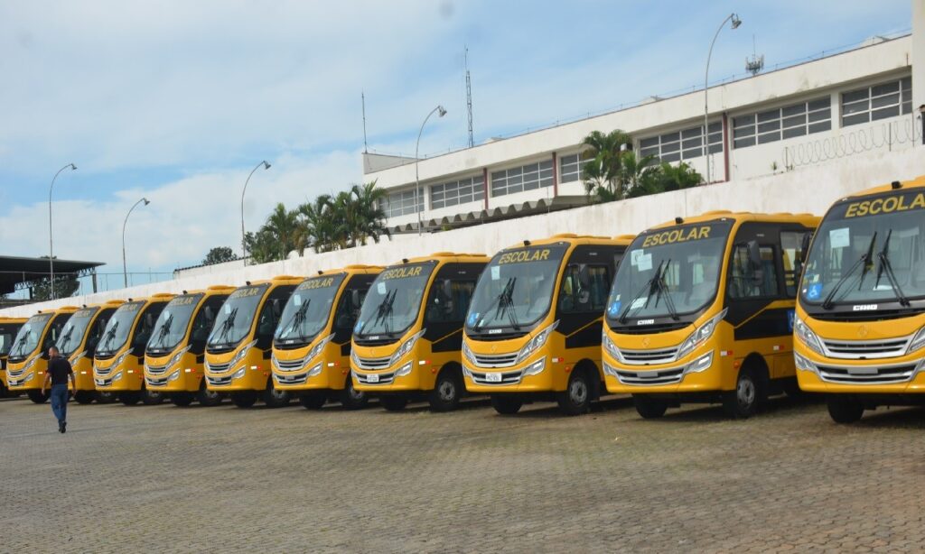 Governo destina R$ 13 milhões para transporte escolar em Goiás