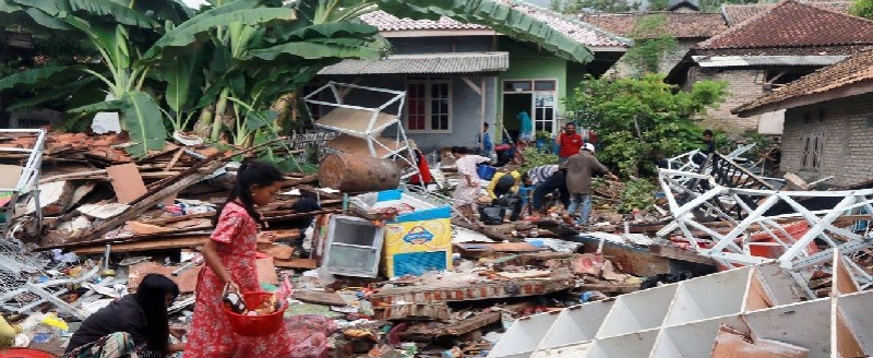 Passa de 400 número de mortos em tsunami na Indonesia