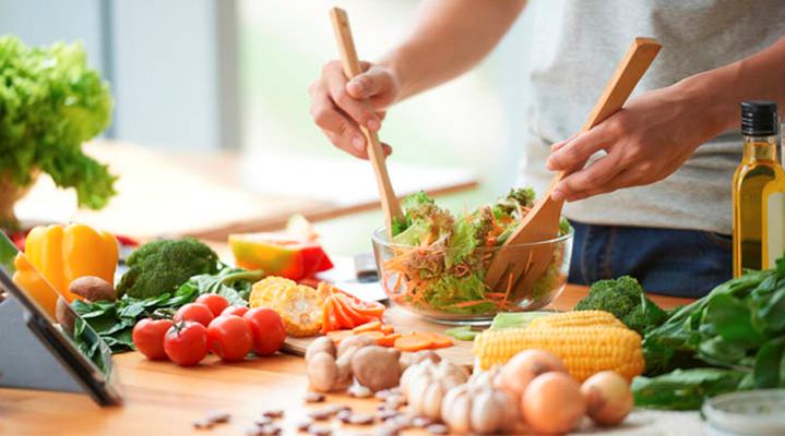 Workshop de culinária e palestra sobre hábitos alimentares acontece amanhã (23) em Goiânia