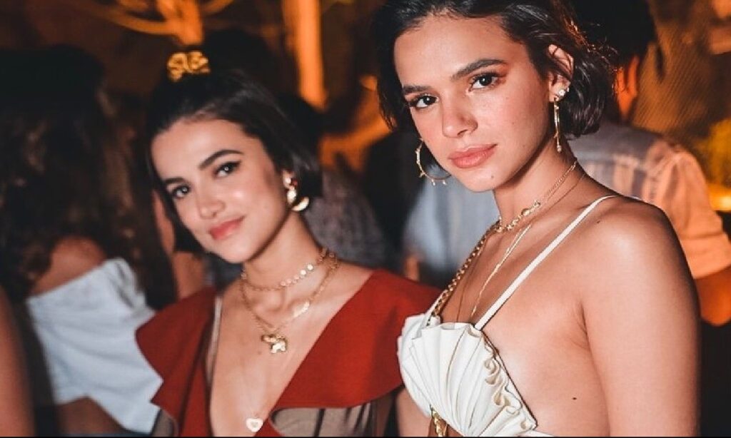 Em entrevista coletiva Bruna Marquezine e Manu Gavassi adiantam as novidades do prêmio ‘MTV MIAW’