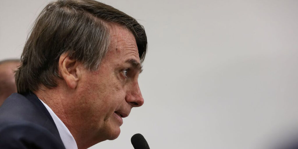 Bolsonaro viaja para Foz do Iguaçu para participar da posse do novo diretor da Itaipu Binacional