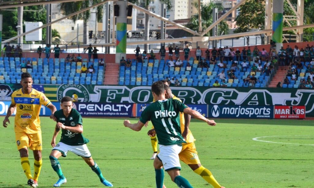 Mike comemora primeiro gol pelo clube: “estava ansioso”