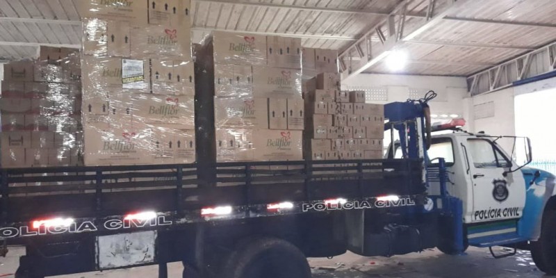 Empresários são acusados de falsificar e exportar cosméticos