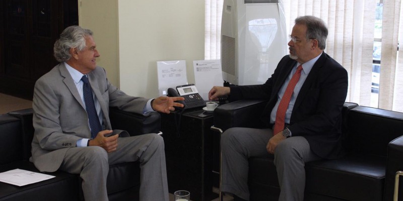 Ronaldo Caiado encontra ministro Raul Jungmann em Brasília