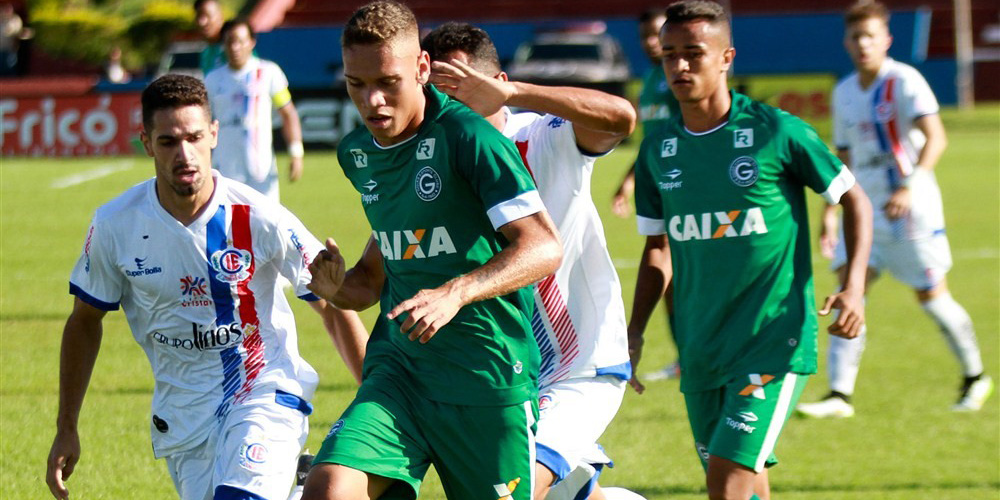 Goiás renova contrato com o meia Thalles