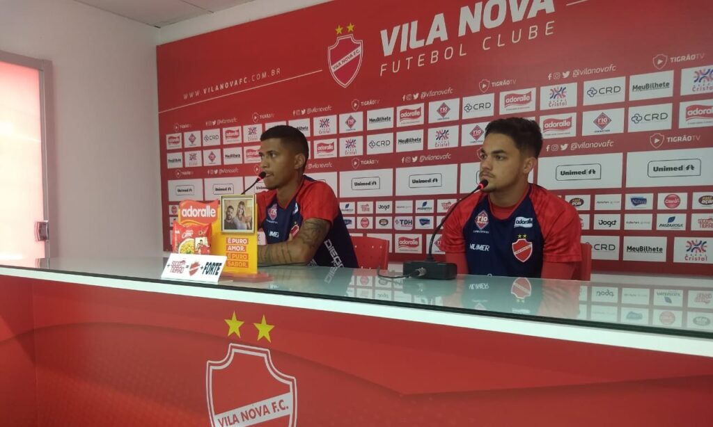 Lucas comemora retorno ao Vila Nova: "quero dar muito orgulho a essa torcida"