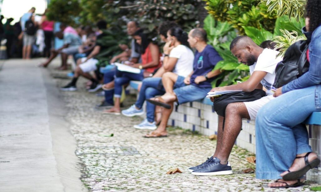 Governo de Goiás nomeia 1.132 aprovados em concurso de 2006