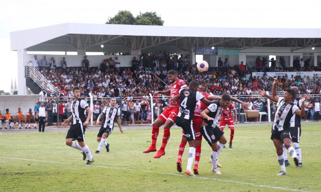 Jogo entre Jaraguá e Vila Nova é antecipado para quinta-feira (11)