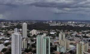 INMET emite alerta para chuvas intesas e ventos fortes em Goiás