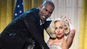 Parceria de Lady Gaga com R Kelly é retirada do YouTube e plataformas