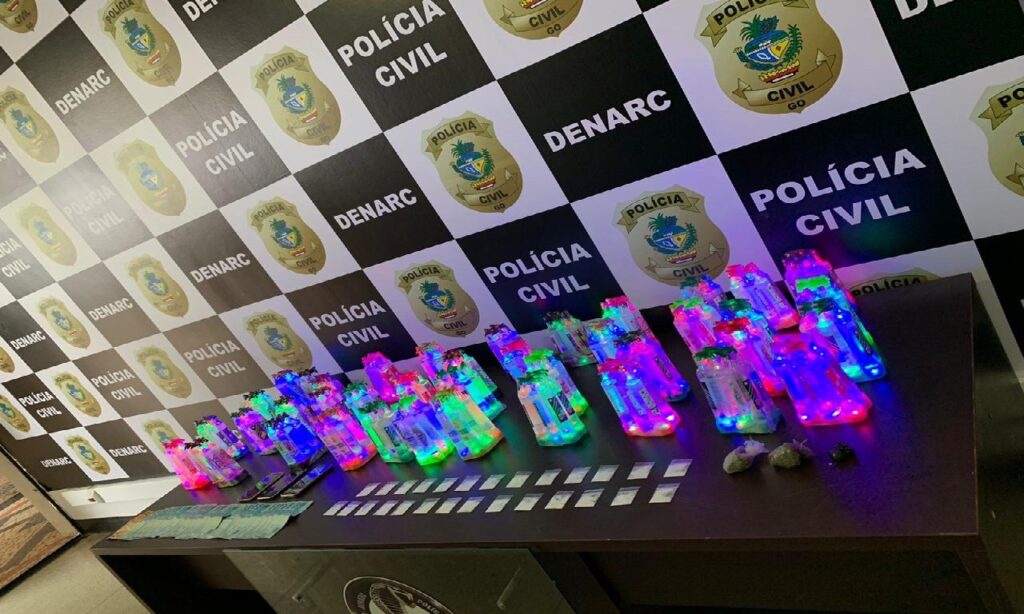 PC apreende 240 frascos de lança-perfume em Goiânia