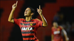 Vila fecha contrato com atacante Radsley Ramos e o volante Neto Moura