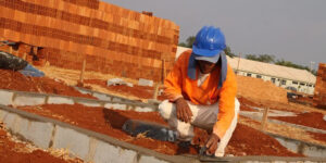 Agehab seleciona trabalhadores para obra em Água Fria