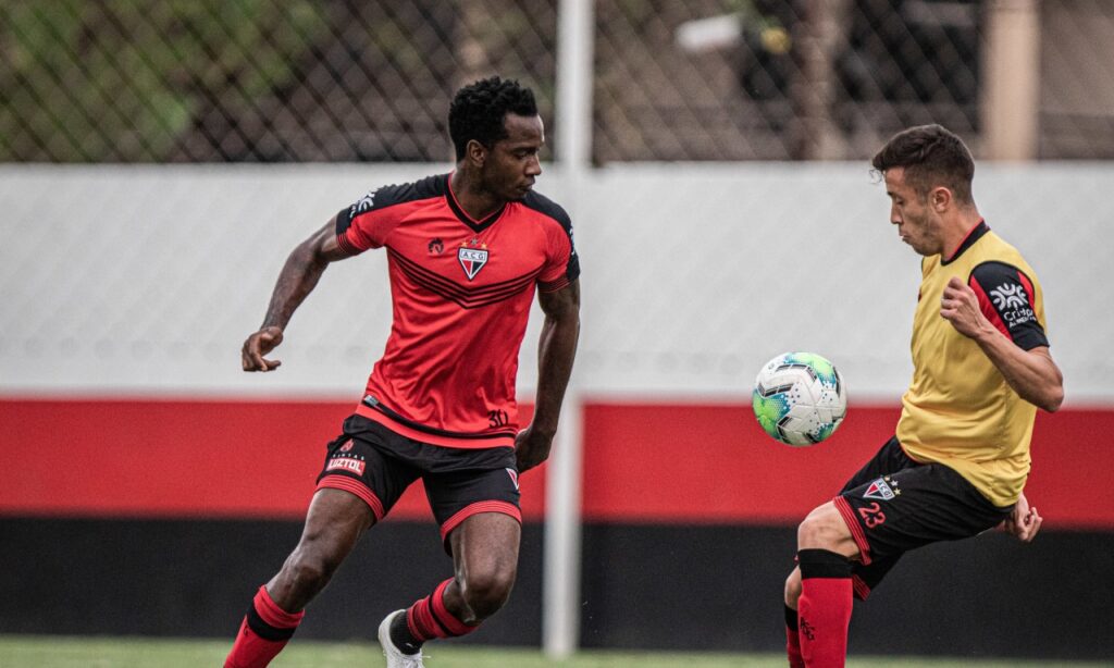 Atlético Goianiense tenta reverter placar contra o Fluminense pela Copa do Brasil