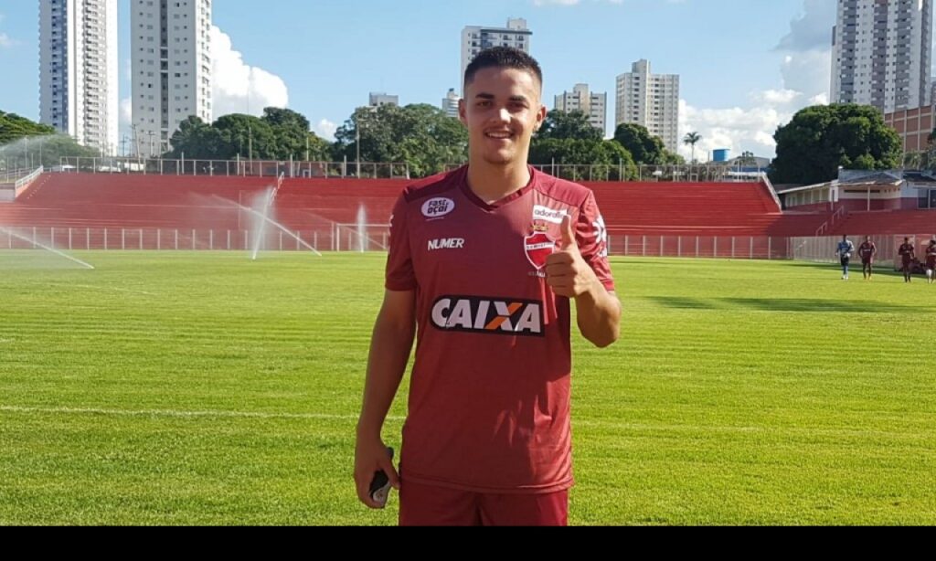 João Pedro confia em trabalho de Ariel Mamede: "Um cara muito sério"