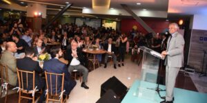 Caiado prestigia evento de inauguração de empreendimento de moda