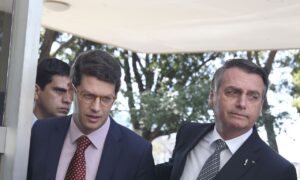 Bolsonaro manifesta confiança na aprovação da reforma antes do recesso