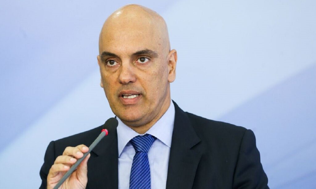 Ministro do STF Alexandre de Moraes assume vaga efetiva no TSE