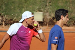 Bruno Soares e Marcelo Melo estão nas quartas de final