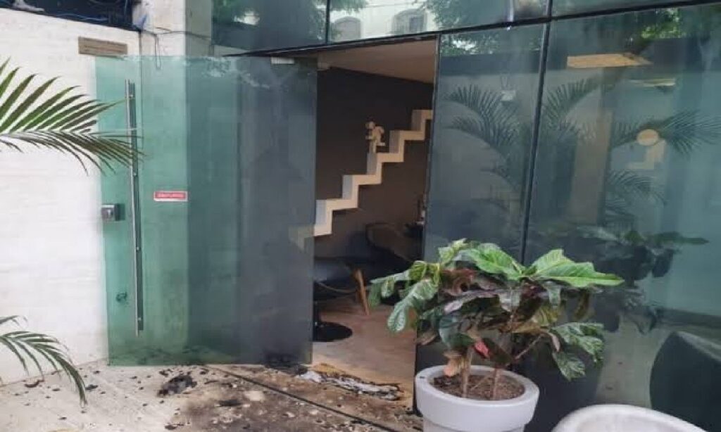 Pelo menos quatro pessoas participaram do ataque ao Porta dos Fundos