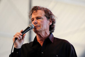 Cantor B.J. Thomas