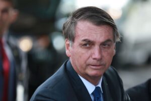 Bolsonaro exigiu que questões do Enem sobre ditadura militar tratassem o tema por "revolução"