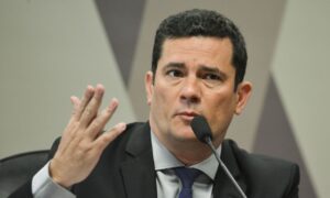 Grupo de magistrados pede que Sergio Moro seja excluído da Associação dos Juízes Federais do Brasil