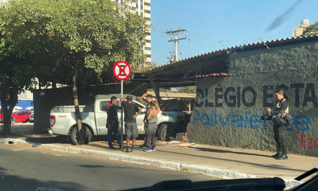 Acidentes assustaram quem passou por duas importantes vias de Goiânia