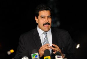 Venezuela reabre parte da fronteira com a Colômbia