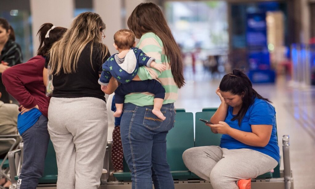 Mais um grupo de brasileiros é deportado dos Estados Unidos