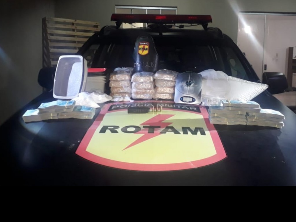 Rotam retira traficantes e drogas das ruas de Goiânia