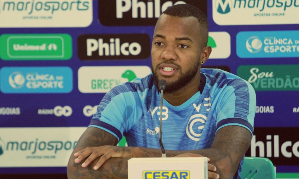 Victor Andrade descarta favoritismo diante do Vasco pela Copa do Brasil