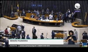 Ao vivo: Câmara inicia sessão que vai votar reforma da Previdência