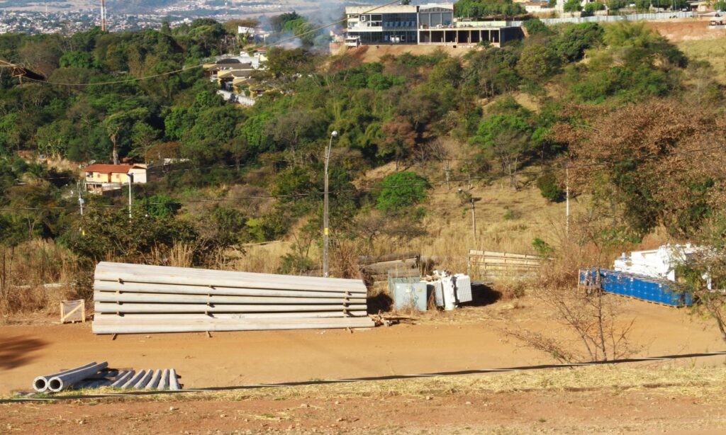 Novo viaduto vai cortar a BR-153