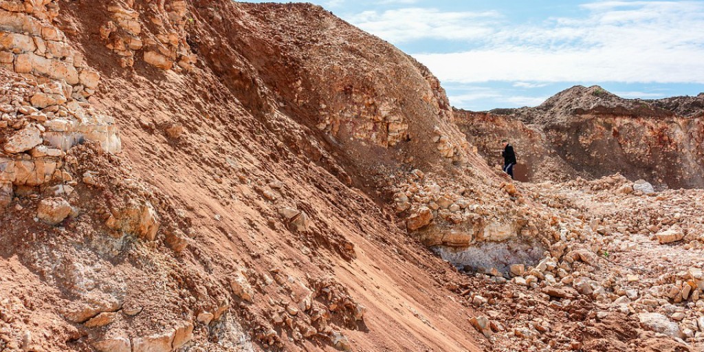 MP-GO exige suspensão das atividades de mineradoras que operam sem licenciamento