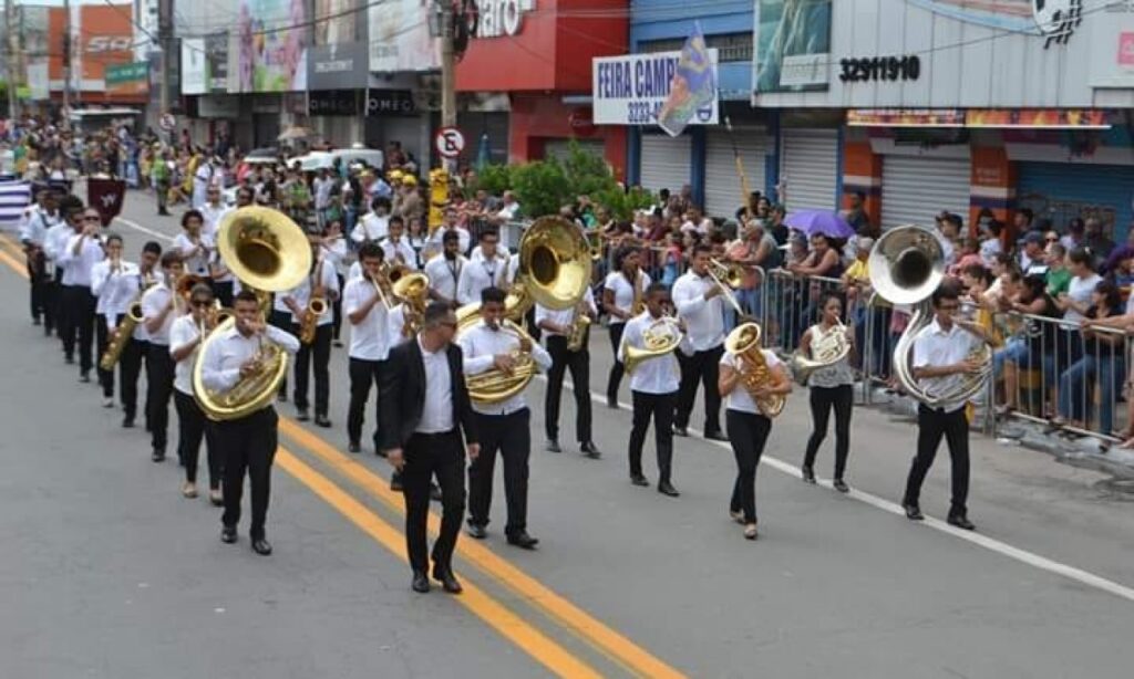 Banda Juvenil de Goiânia abre o desfile de 7 de setembro