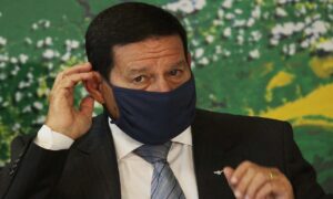 Senado aprova convite a Mourão para debater Conselho da Amazônia