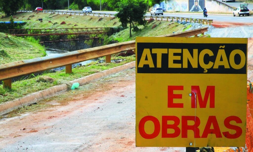 Chuvas e reparos: os problemas crônicos da Marginal Botafogo