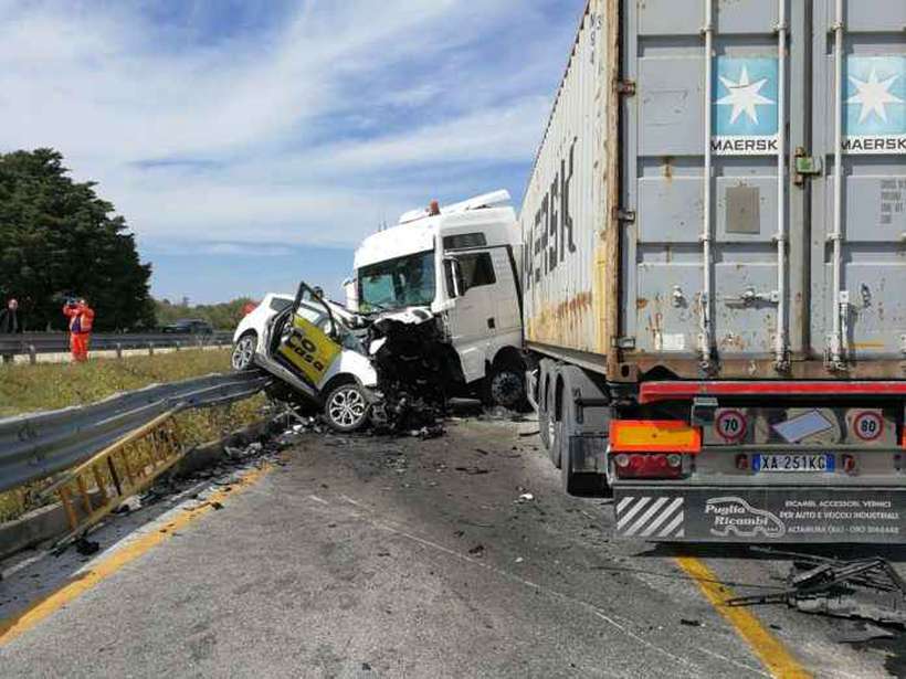 Embaixador do Brasil no Líbano morre em acidente de carro