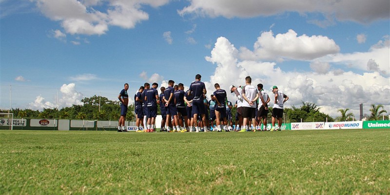 Goiás Esporte Clube se despede da Série B com Serra lotado