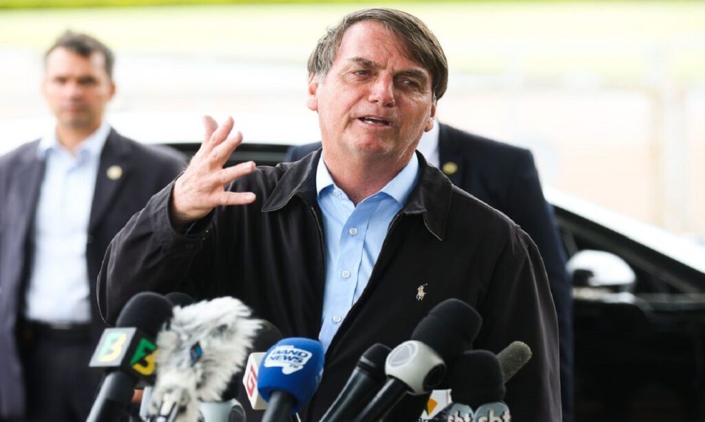 Bolsonaro cancela readmissão de Santini e transfere PPI para Economia