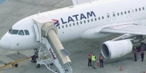 Avião da Latam retorna ao aeroporto de Brasília após colidir com ave